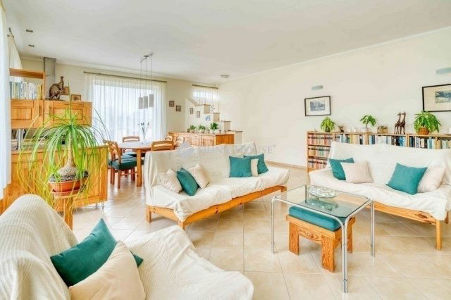 Eladó családi ház, Tárnokon 141.9 M Ft, 4 szobás