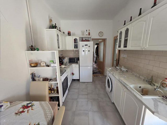 Eladó téglalakás, Budapesten, XIII. kerületben, Szegedi úton