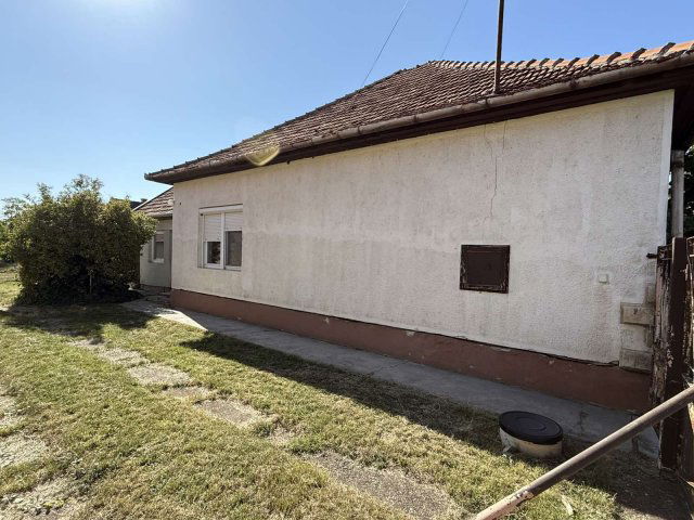 Eladó családi ház, Gyulán 45 M Ft, 3+1 szobás