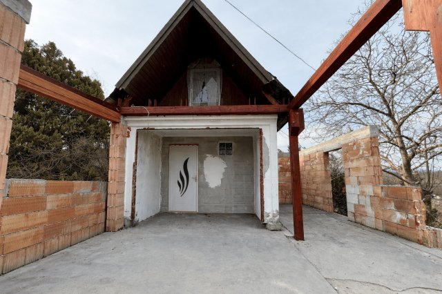 Eladó mezogazdasagi ingatlan, Pécselyen 16 M Ft