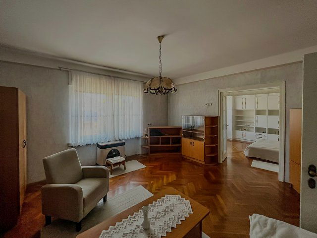 Eladó családi ház, Baján 26 M Ft, 4 szobás
