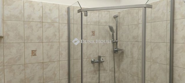 Eladó családi ház, Budapesten, XX. kerületben 44.9 M Ft
