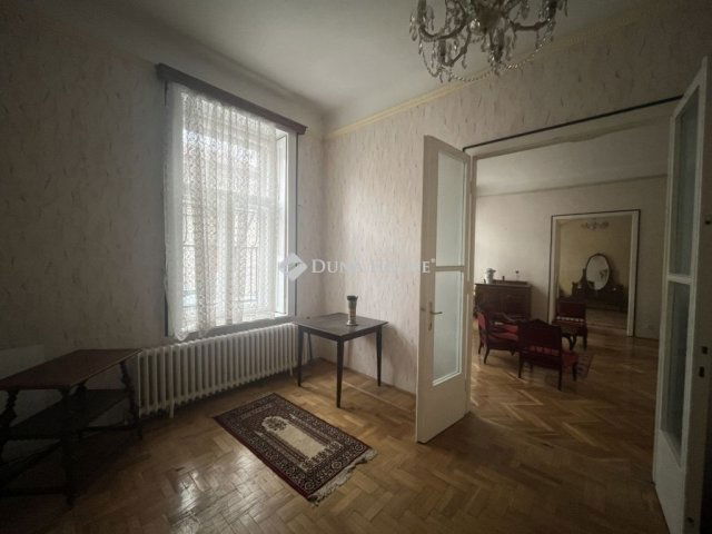 Eladó családi ház, Budapesten, VIII. kerületben 279 M Ft