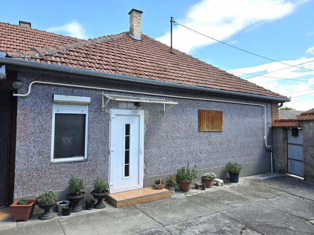 Eladó családi ház, Miskén 15.9 M Ft, 2+1 szobás