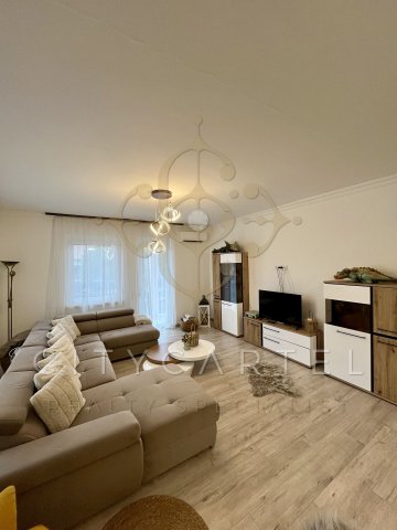 Eladó téglalakás, Balatonbogláron 84.9 M Ft, 3 szobás