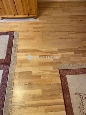 Eladó panellakás, Szegeden 72 M Ft, 3 szobás