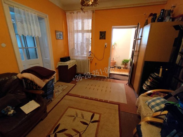 Eladó családi ház, Báron 35 M Ft, 4 szobás