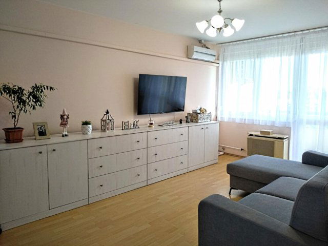 Eladó panellakás, Hajdúböszörményen 42.5 M Ft, 3+1 szobás