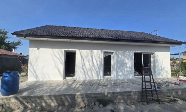 Eladó családi ház, Siófokon 69 M Ft, 3 szobás