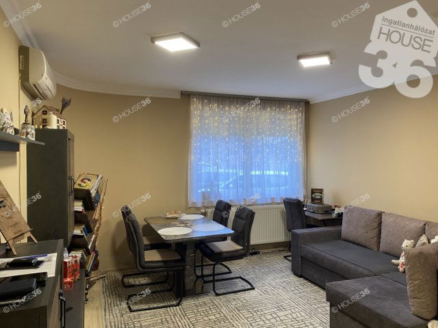 Eladó téglalakás, Budapesten, I. kerületben 60 M Ft, 3 szobás