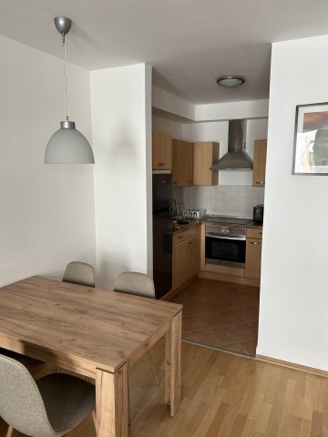 Kiadó téglalakás, albérlet, VI. kerületben, Szinyei Merse utcában