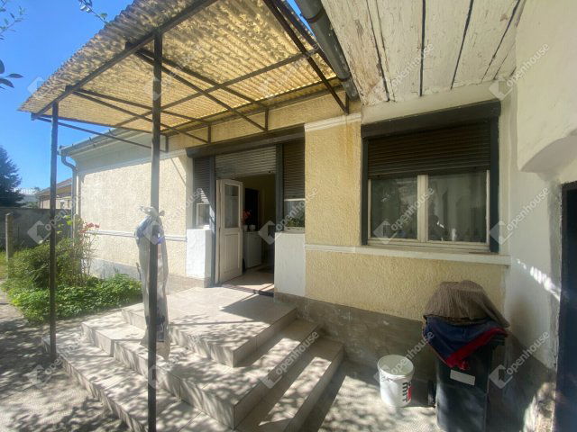 Eladó családi ház, Darnózseliben 49.9 M Ft, 5 szobás