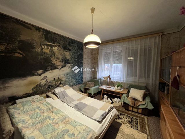 Eladó családi ház, Polgáron 36.8 M Ft, 5 szobás