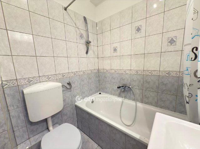 Eladó téglalakás, Budapesten, X. kerületben 47.5 M Ft, 1 szobás