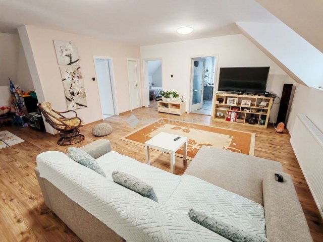 Eladó családi ház, Gelsén 45.8 M Ft, 5 szobás