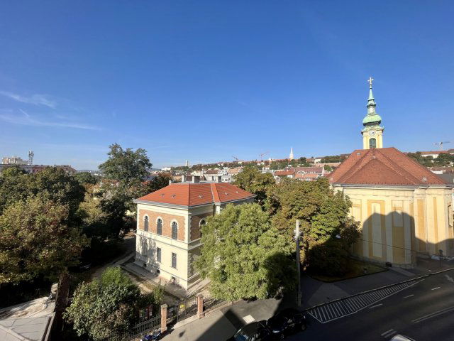 Eladó téglalakás, Budapesten, I. kerületben 202 M Ft, 2 szobás