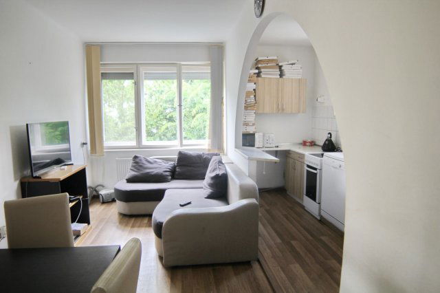 Kiadó téglalakás, albérlet, Debrecenben 360 E Ft / hó, 3 szobás