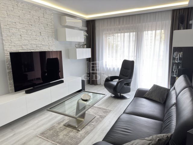 Eladó panellakás, Budapesten, XV. kerületben 78.4 M Ft, 3 szobás