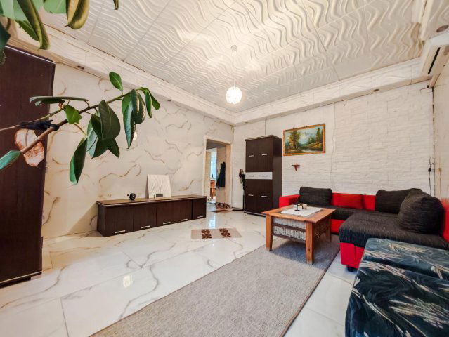 Eladó téglalakás, Tatán 39.5 M Ft, 2 szobás