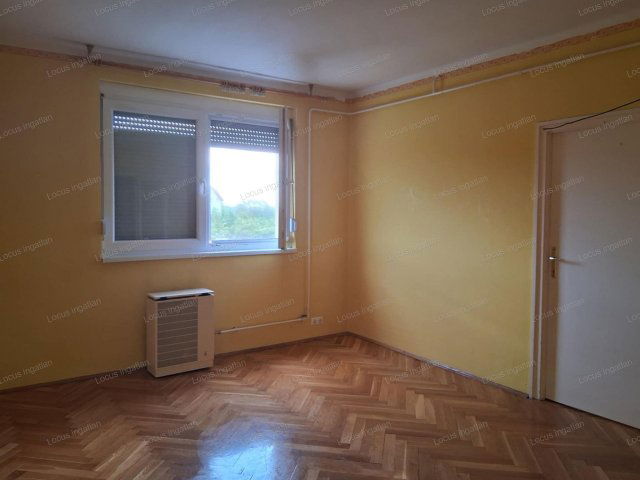 Eladó téglalakás, Törökszentmiklóson 23.1 M Ft, 2 szobás