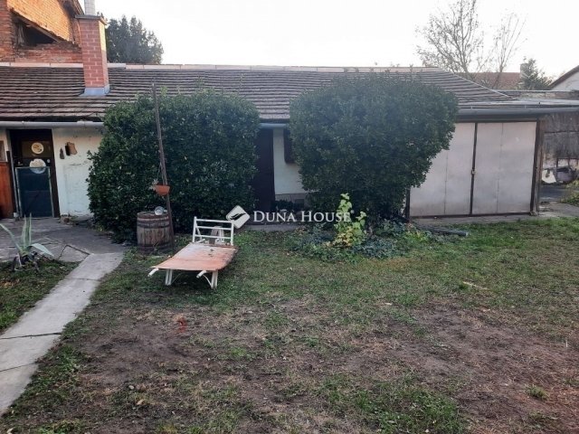 Eladó családi ház, Budapesten, XVIII. kerületben 72 M Ft