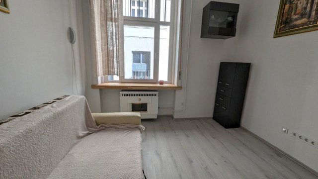 Kiadó téglalakás, albérlet, V. kerületben, Balaton utcában