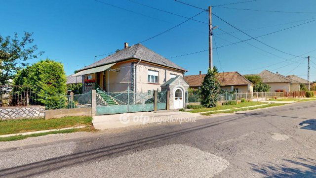 Eladó családi ház, Ináncson 26 M Ft, 3+2 szobás