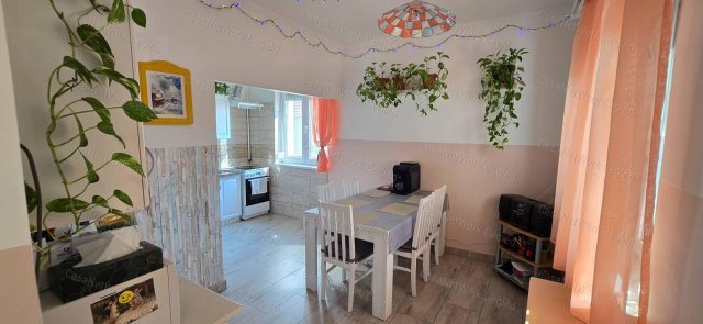 Eladó családi ház, Cegléden 105 M Ft, 5 szobás