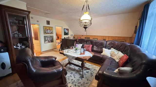 Eladó családi ház, Szigethalmon 144.9 M Ft, 6 szobás