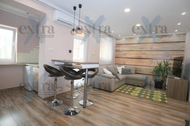 Kiadó téglalakás, albérlet, Szegeden 250 E Ft / hó, 3 szobás