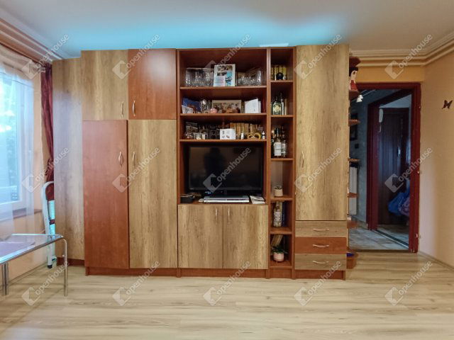 Eladó családi ház, Sopronban 120 M Ft, 7 szobás