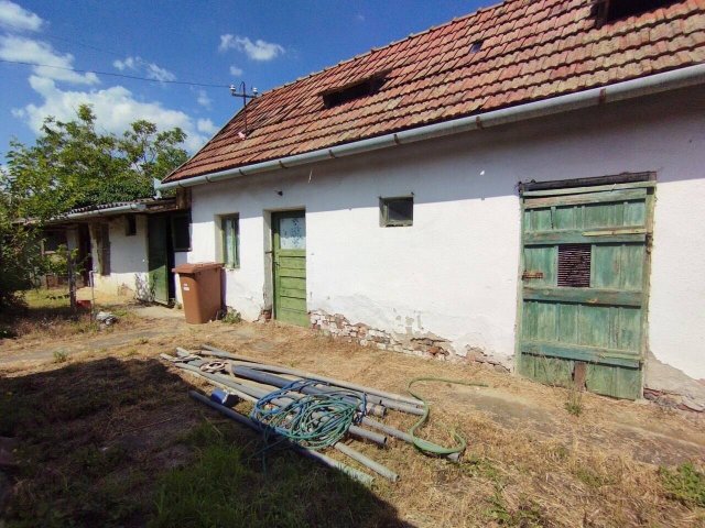 Eladó családi ház, Békéscsabán 37 M Ft, 3 szobás