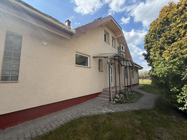 Eladó családi ház, Budapesten, XVII. kerületben 239.9 M Ft