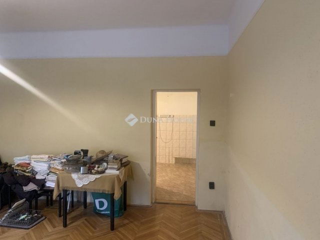 Eladó családi ház, Budapesten, XVIII. kerületben 76.9 M Ft