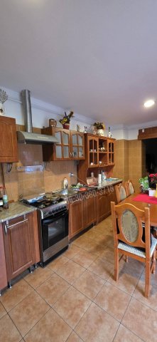 Eladó családi ház, Dunaújvárosban 79.9 M Ft, 3 szobás