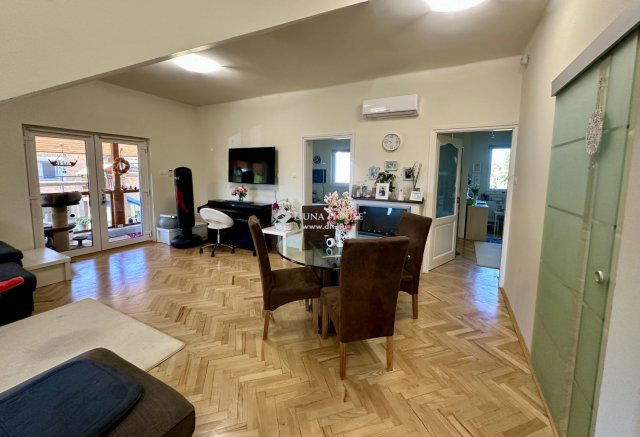 Eladó családi ház, Nyíregyházán 112 M Ft, 6 szobás