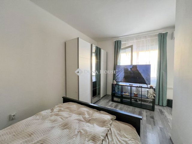 Eladó téglalakás, Budapesten, XX. kerületben 59.9 M Ft, 2 szobás