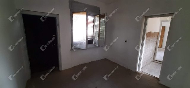 Eladó családi ház, Zalabaksán 18 M Ft, 4 szobás