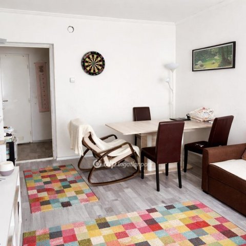 Eladó panellakás, Szegeden 48.3 M Ft, 2+1 szobás