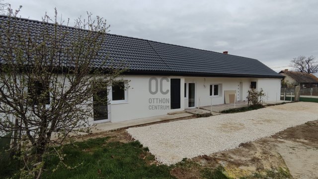 Eladó családi ház, Ősin 62.5 M Ft, 3 szobás