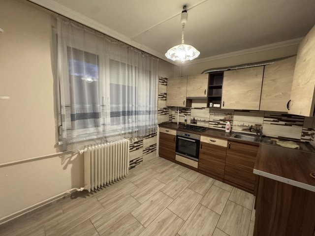 Eladó panellakás, Miskolcon 28.5 M Ft, 2 szobás