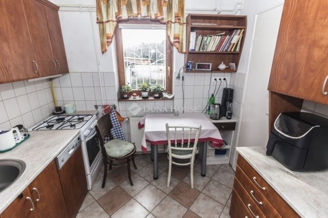 Eladó családi ház, Szombathelyen 79.9 M Ft, 3 szobás