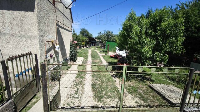 Eladó családi ház, Lovásziban 24 M Ft, 2+1 szobás