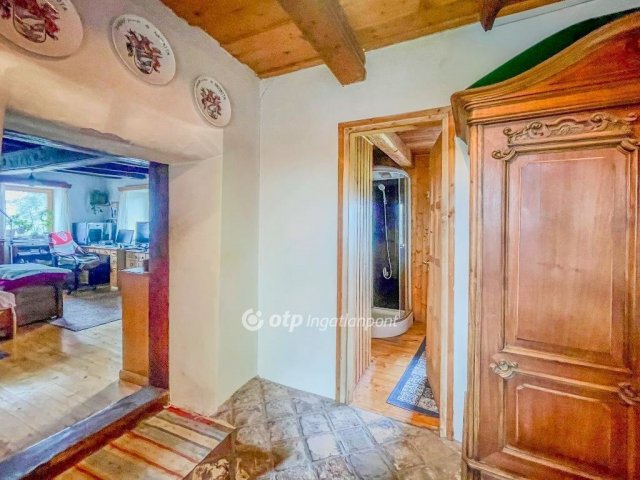 Eladó családi ház, Fehértón 128 M Ft, 2 szobás