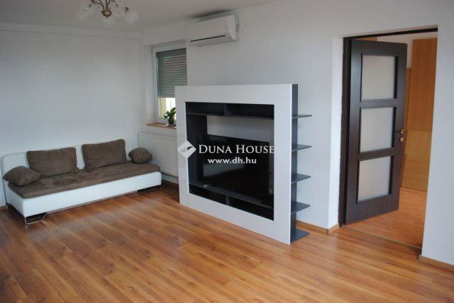 Eladó téglalakás, Veresegyházon 125 M Ft, 4 szobás