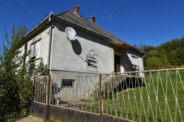 Eladó családi ház, Csapiban 24.9 M Ft, 3 szobás