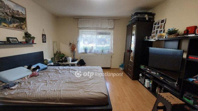 Eladó téglalakás, Budapesten, XIV. kerületben 41.9 M Ft