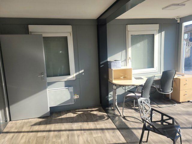 Kiadó iroda, Győrött 250 E Ft / hó, 1+1 szobás