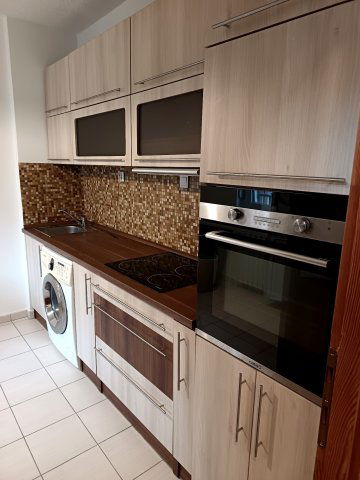 Eladó téglalakás, Nyíregyházán 36.9 M Ft, 1 szobás