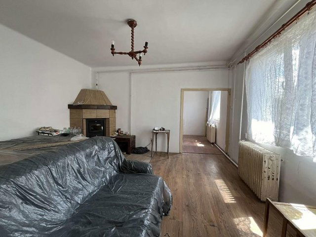 Eladó családi ház, Budapesten, XV. kerületben 39.9 M Ft